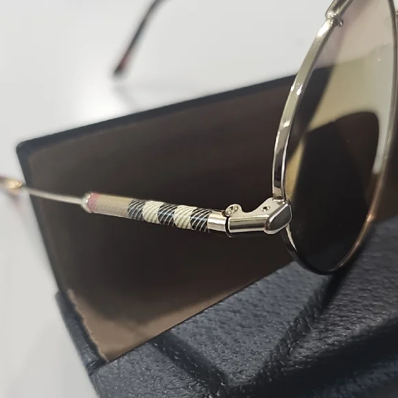 Burberry Gold Aviator Sunglasses with Black Case Burberry Gold Aviator Sunglasses with Black Case  main image 3